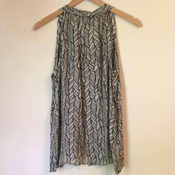 Waverly Grey Patterned Top - Picture 4 of 5